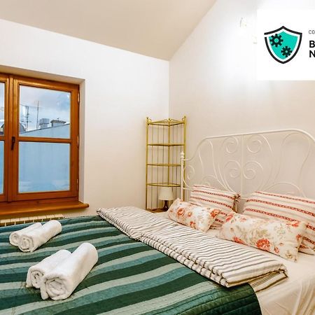 Ok Main Square Apartments Краков Экстерьер фото