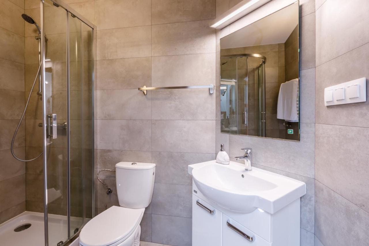 Ok Main Square Apartments Краков Экстерьер фото